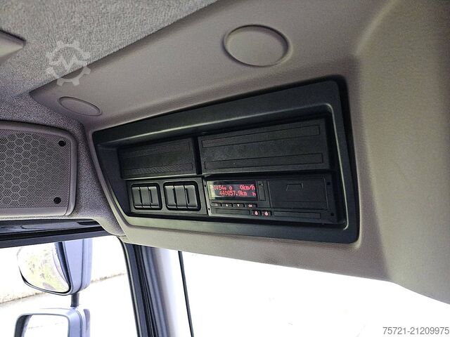 Koffer DAF LF 230 Bakwagen Laadklep!