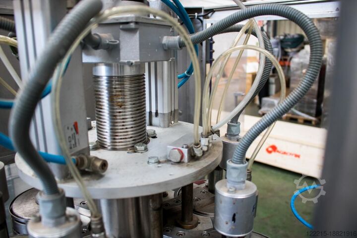 Cirio Germano MONOBLOCCO 6 TERMICHE Capsuling Machine (2014) Cirio Germano Kapselaufsetzer