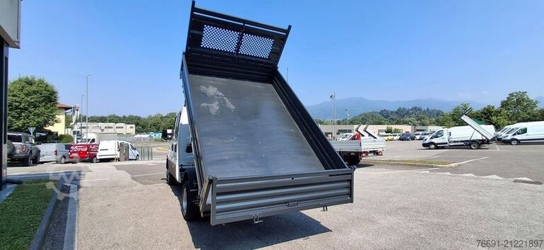 Transporter mit Kipper Iveco Daily 35C12 - 7 posti - Ribaltabile