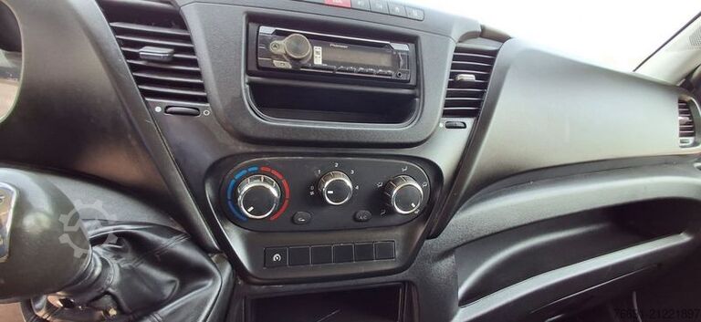 Transporter mit Kipper Iveco Daily 35C12 - 7 posti - Ribaltabile