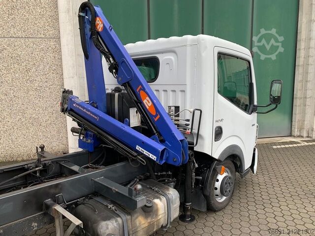 Van Renault Maxity 35 - Ribaltabile con Gru PM 3 sfili