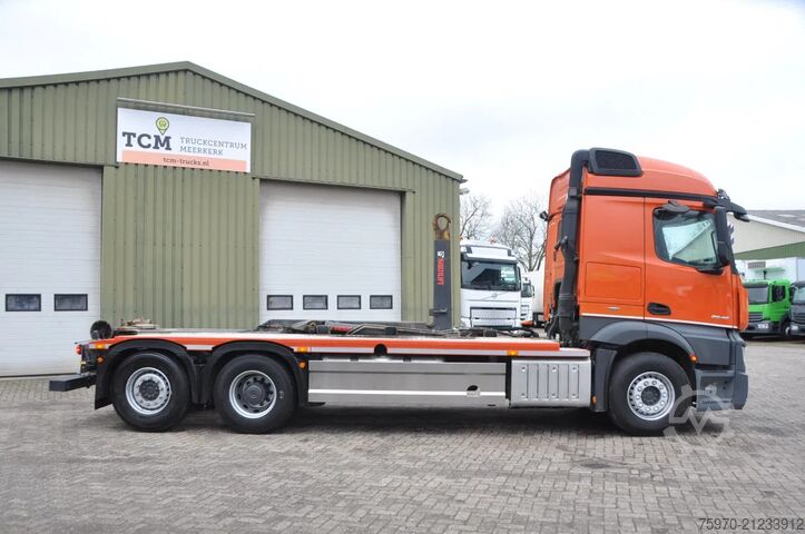 Hakenarmsystem Mercedes-Benz Actros 2548 6X2 + HIAB HAAKARM 21T