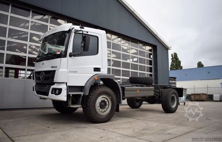 Chassis cab Mercedes-Benz Atego 1725 4x4 Chassis Cabin (3 units)