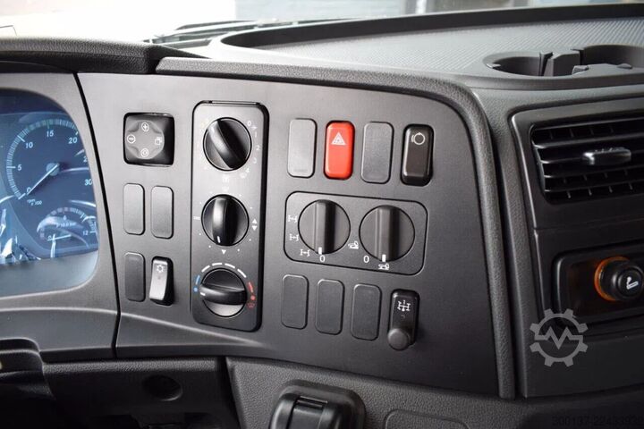 Chassis cab Mercedes-Benz Atego 1725 4x4 Chassis Cabin (3 units)