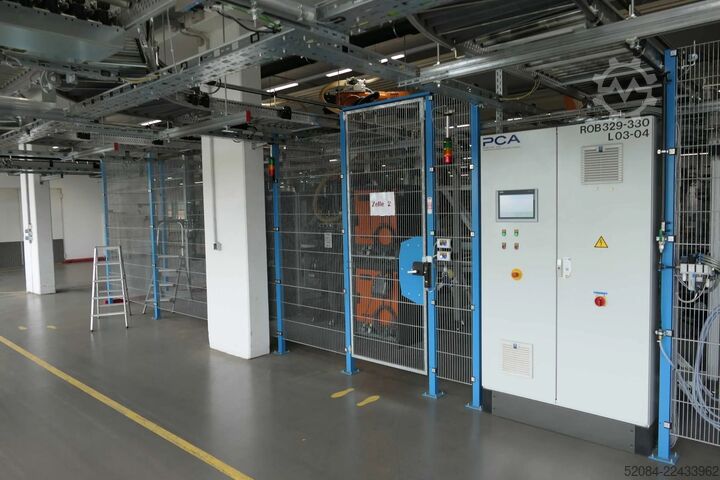 Palletizing system with KUKA robots KUKA Automatische Palettieranlage