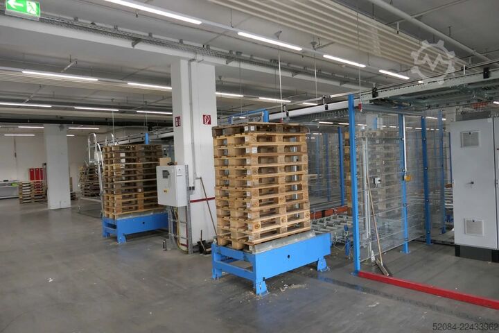 Palletizing system with KUKA robots KUKA Automatische Palettieranlage