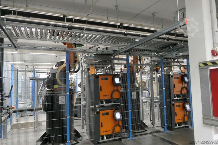 Palletizing system with KUKA robots KUKA Automatische Palettieranlage