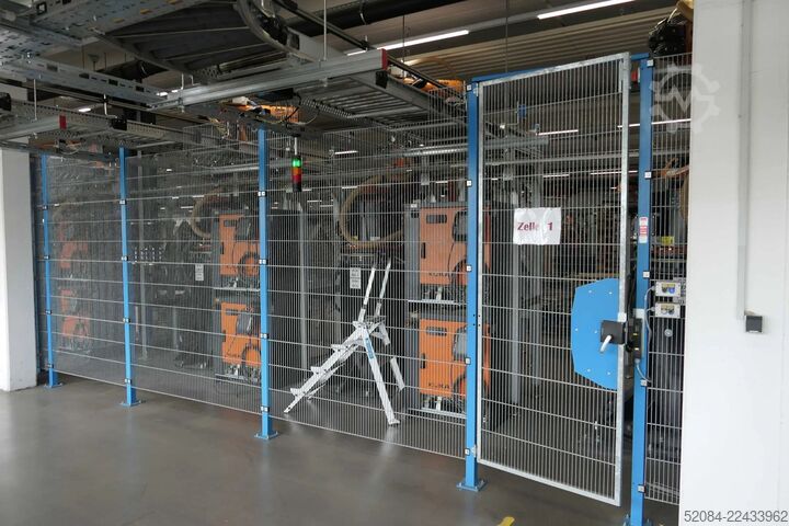 Palletizing system with KUKA robots KUKA Automatische Palettieranlage