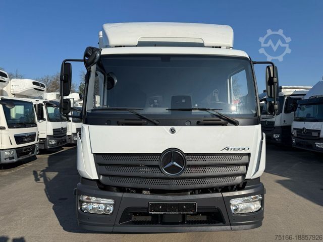 Box truck MERCEDES-BENZ ATEGO 1524 L Koffer 6,1 m LBW BÄR 1,5 T*NL 7,9 T