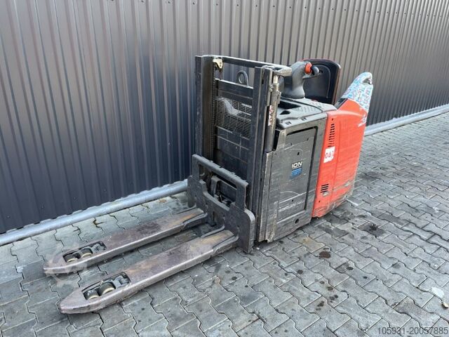 Fahrerstandstapler Linde D12HPSP
