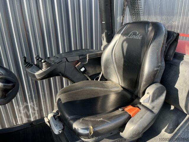 Treibgasstapler Linde H35T-02