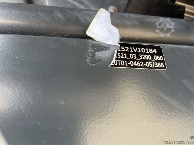 Electric 3-wheel forklift Linde E16C-02