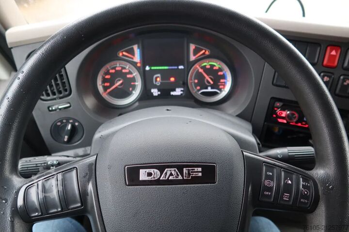 Koffer DAF LF 45 .210 Bak + Dhollandia 1500 Kg klep + slaa...