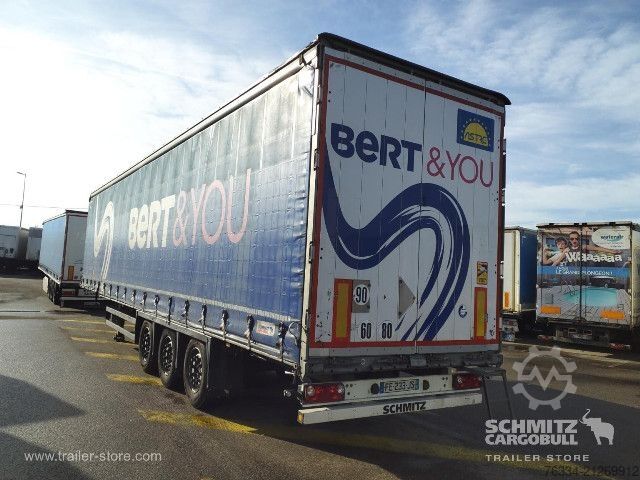 Auflieger mit Pritsche & Plane Schmitz Cargobull Semitrailer Curtainsider Mega