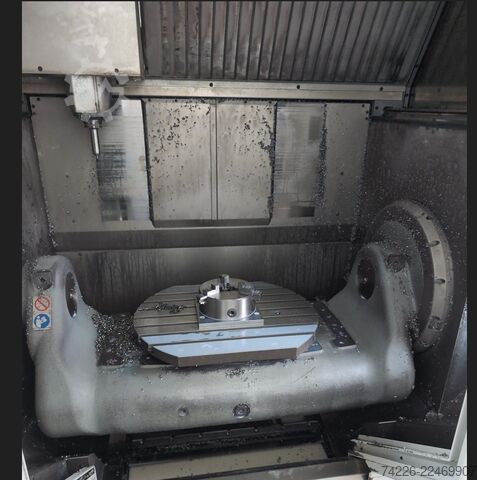 Vertical machining center HERMLE C 400 U