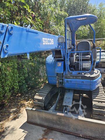 Mobile crane Maeda LC383M-3