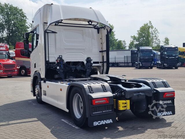 Standard-SZM Scania R460 4x2 - retarder - steel / air - fridge - ni...