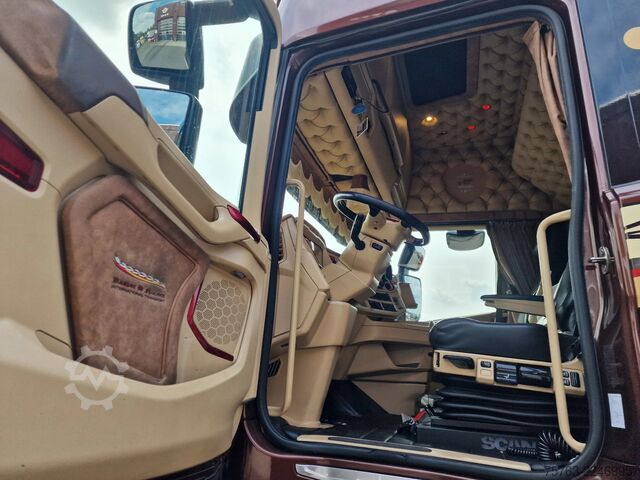 Suitcase Scania S520 V8 NGS - full air - retarder- opticruise -...