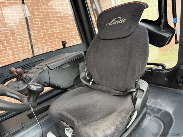Elektro 4 Rad-Stapler Linde E30HL-01/600