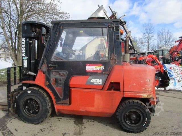 Dieselstapler Nissan 4 Ton.-Triplex-FH 4,5m + Seitenschieber