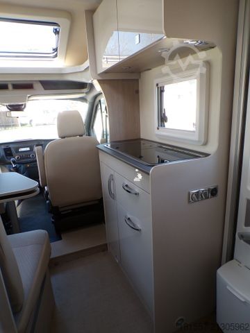 Teilintegriertes Wohnmobil BÜRSTNER Lineo T 700 Tageszulassung / Active, Xenon, Isof