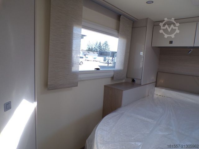 Teilintegriertes Wohnmobil BÜRSTNER Lineo T 700 Tageszulassung / Active, Xenon, Isof