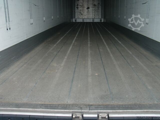 Isolated box semitrailer Schmitz Cargobull SKO 24/L - 13.4 FP Cool V7 DS/BB Pharma