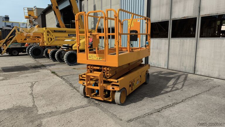 Scissor Lift Genie GS-2046