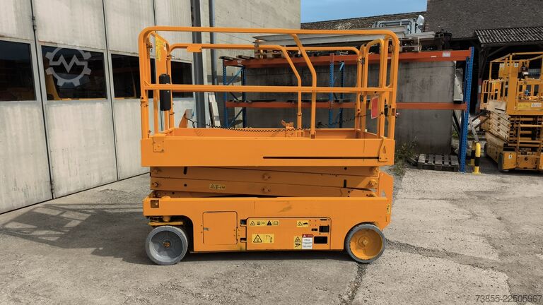 Scissor Lift Genie GS-2046