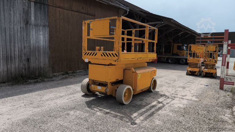Scissor Lift Genie GS-3268 DC
