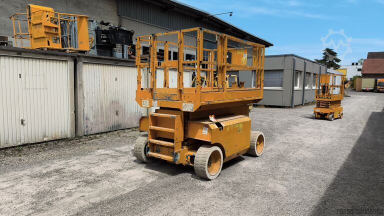 Scissor Lift Genie GS-3268 DC