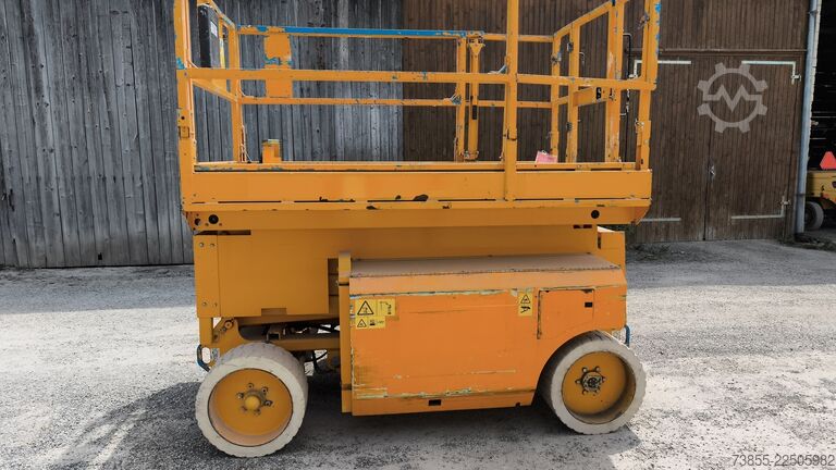 Scissor Lift Genie GS-3268 DC