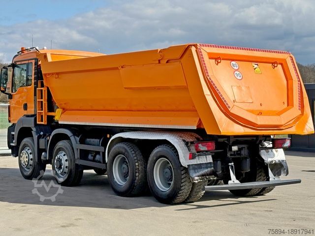 Tipper truck MAN TGS 35.360 KIPPER * 8x6 * TOPZUSTAND