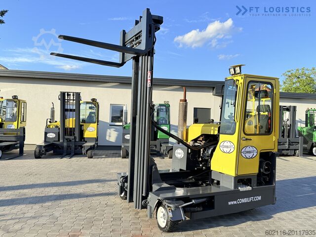 Four-way forklift Combilift C3000 GAS TRIPLEX 7600MM FREE-LIFT