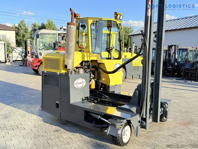 Four-way forklift Combilift C3000 GAS TRIPLEX 7600MM FREE-LIFT