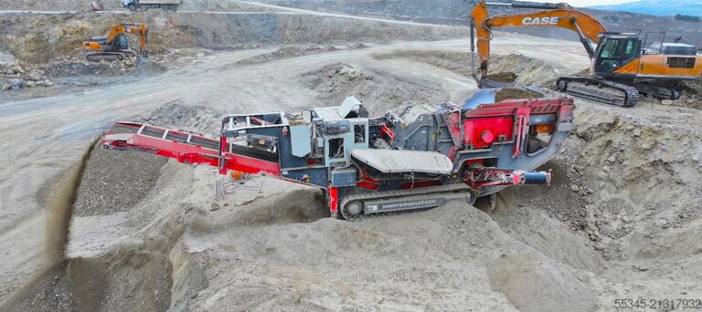 Crushing unit Sandvik USED SANDVIK MOBILE CRUSHER FOR SALE