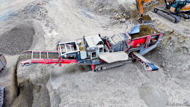 Crushing unit Sandvik USED SANDVIK MOBILE CRUSHER FOR SALE