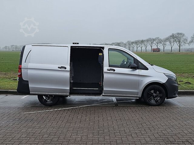 High-roof van MERCEDES-BENZ VITO 114 L2 Airco Automaat