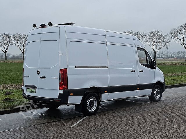High-roof van MERCEDES-BENZ SPRINTER 319 CDI 3.0 V6 AUT. L2H2