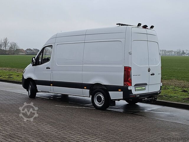 High-roof van MERCEDES-BENZ SPRINTER 319 CDI 3.0 V6 AUT. L2H2