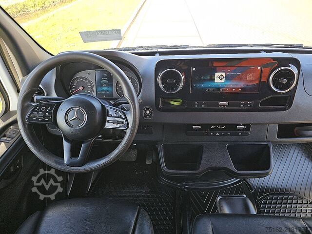 High-roof van MERCEDES-BENZ SPRINTER 319 CDI 3.0 V6 AUT. L2H2