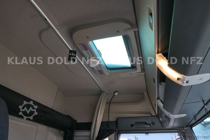Swap body truck MAN TGX 26.430 BDF Retarder Lift-/Lenkachse Navi