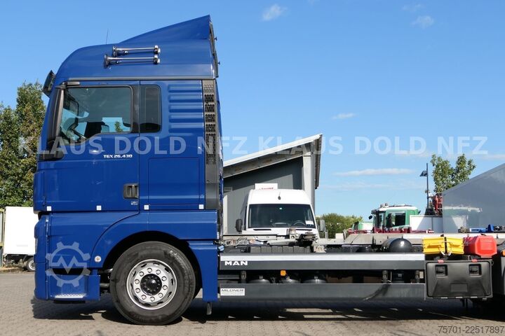 Swap body truck MAN TGX 26.430 BDF Retarder Lift-/Lenkachse Navi