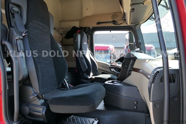 Box truck MERCEDES-BENZ Actros 1842L Koffer Vollluft LBW Euro 6