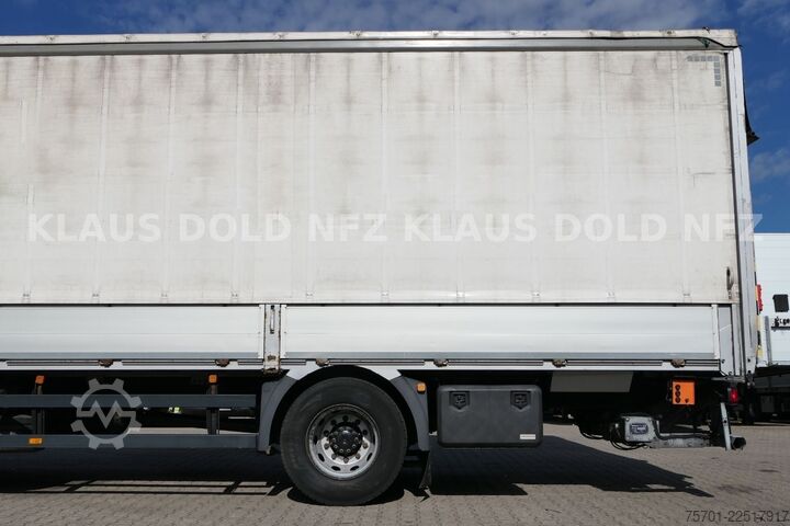 Flatbed truck with tarp MAN TGM 18.320 Pritsche Plane LBW Euro 6