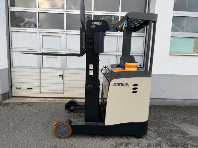 Reach Truck Crown ESR1260