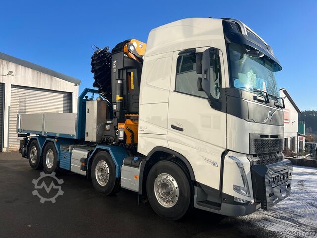 Flatbed truck VOLVO FH 540 8x2 EFFER Kran Sattelzugmaschine