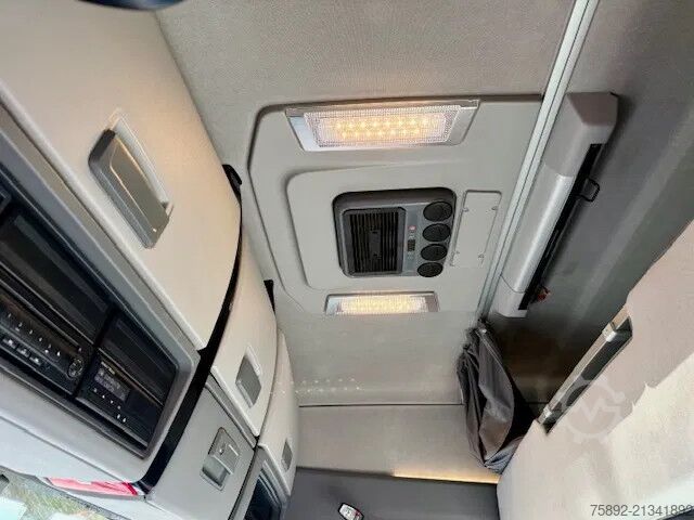 Standard-SZM Renault T520 HIGH/Retarder/Standklima/Euro 6d