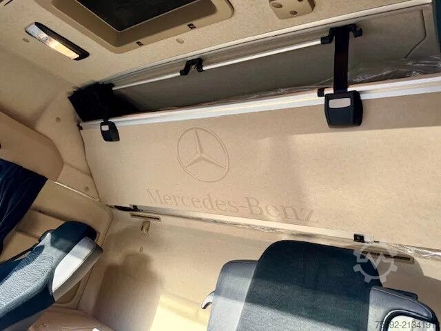 Standard-SZM Mercedes-Benz Actros 5 / 1845 StreamSpace / 2 x Tank / Eu6d