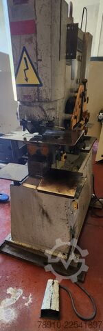 Profil-Stanz- und Schneidemaschine GEKA Hydracrop 50 S